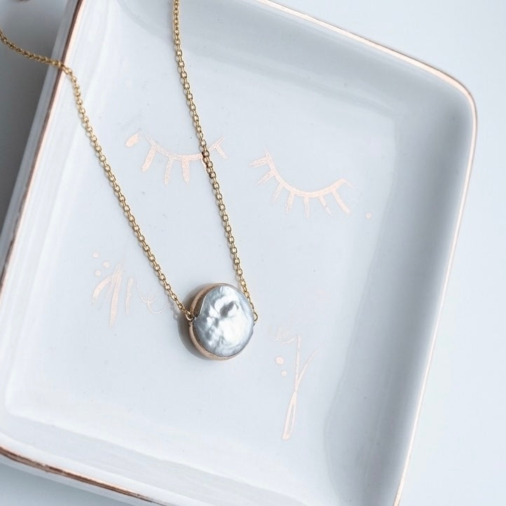 Luna Pearl Glow Necklace