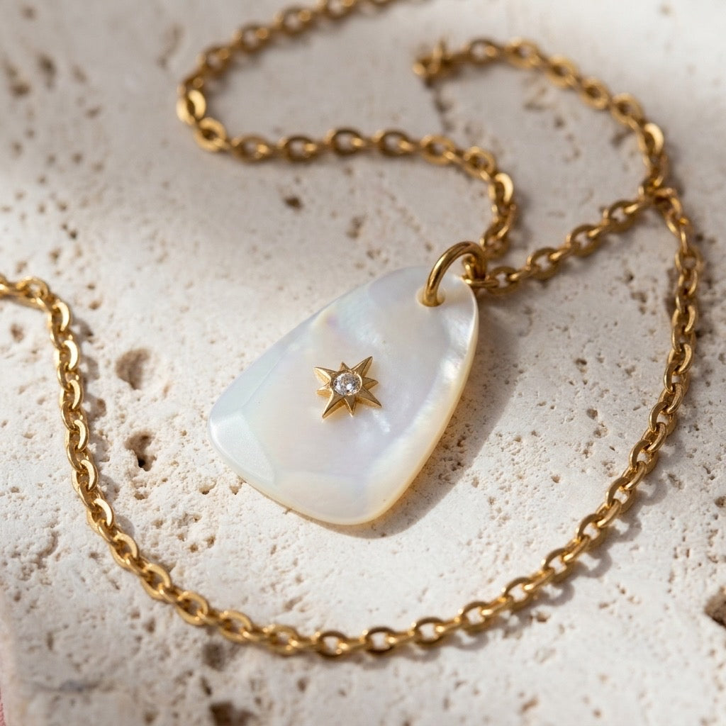 Luna Pearl Necklace