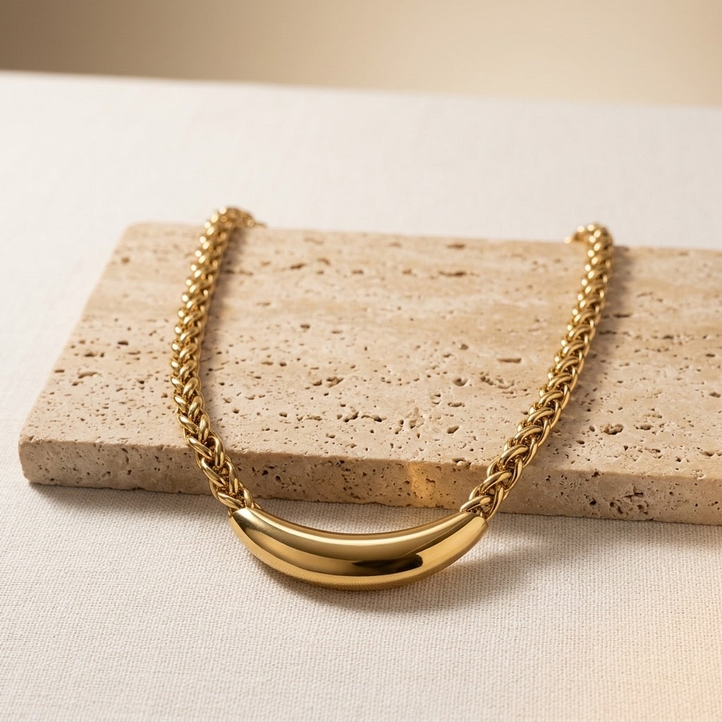 Moon Glow Necklace