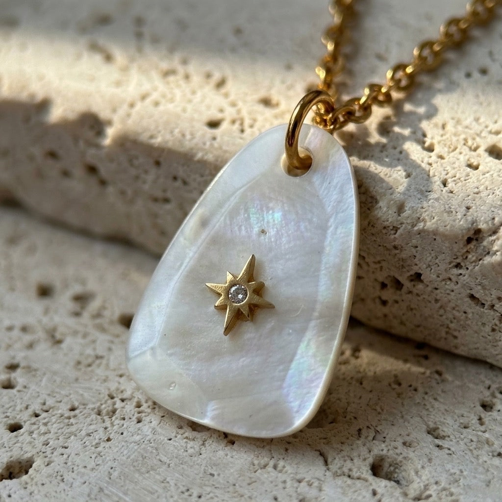 Luna Pearl Necklace